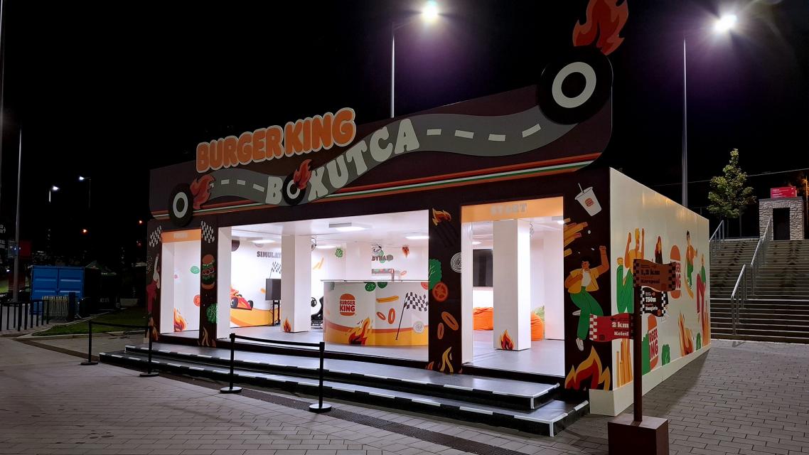 Burger King Boxengasse-Installation | Red Bull Showrun | Puskás Aréna | 2025