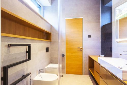 PRIVATE APARTMENT I BATHROOM I 2021 Manufacture of furniture I PRIVATE APARTMENT I 2021