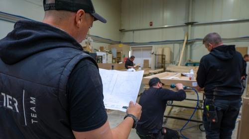 Our carpenters produce custom furniture and wood elements based on precise interpretation of the technical drawings from our production planning team.